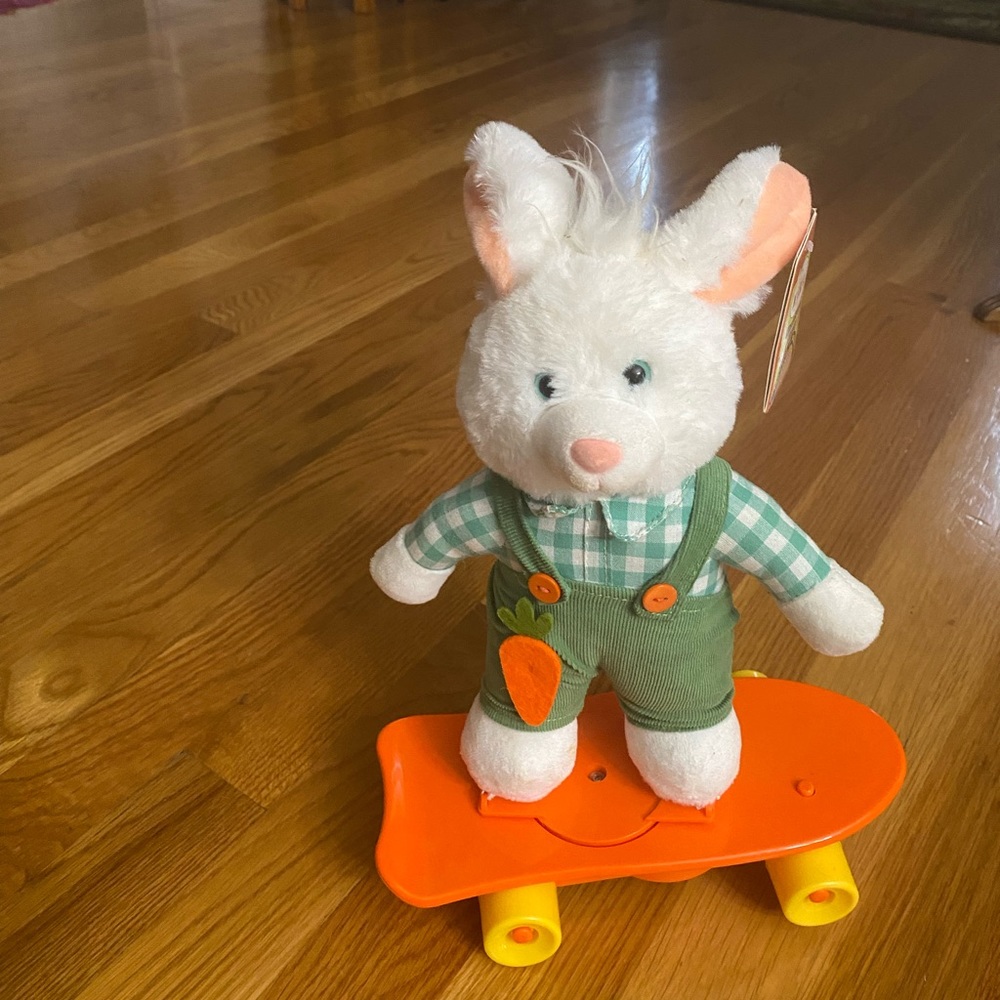 Nika Funny STAKEBOARD BUNNY New 12″ Easter Plush Moving Singing Stuffed Animal